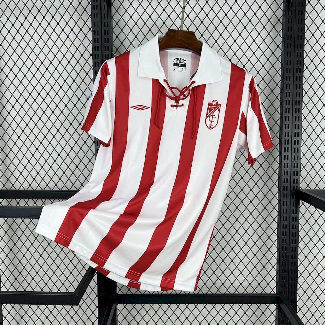 Granada 2005/06 Home Retro Jersey