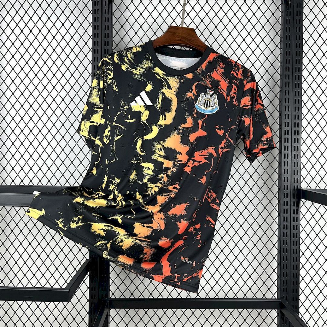 Newcastle United 2025/26 Pre-match training Jersey