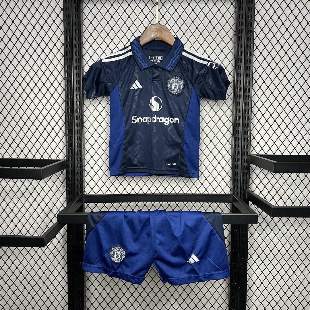Manchester United 2024/25 Away Kids Kit